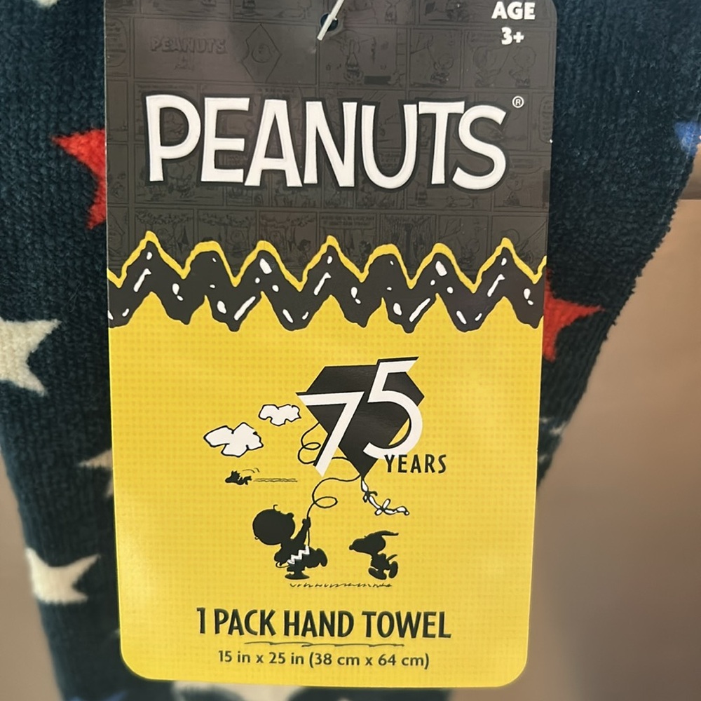 Peanuts Hand Towel with Stars, HOST PICK - Picture 4 of 4